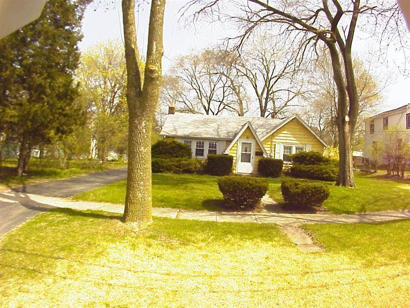 319 N Prospect ST, Wheaton, IL 60187