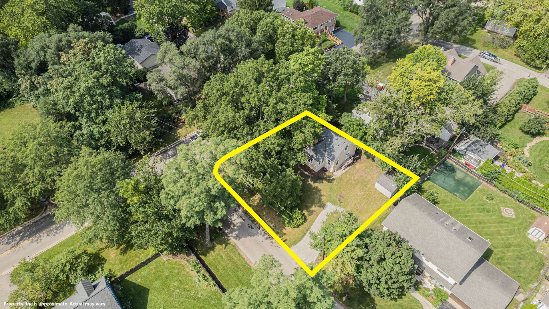 3916 Eastway DR, Island Lake, IL 60042