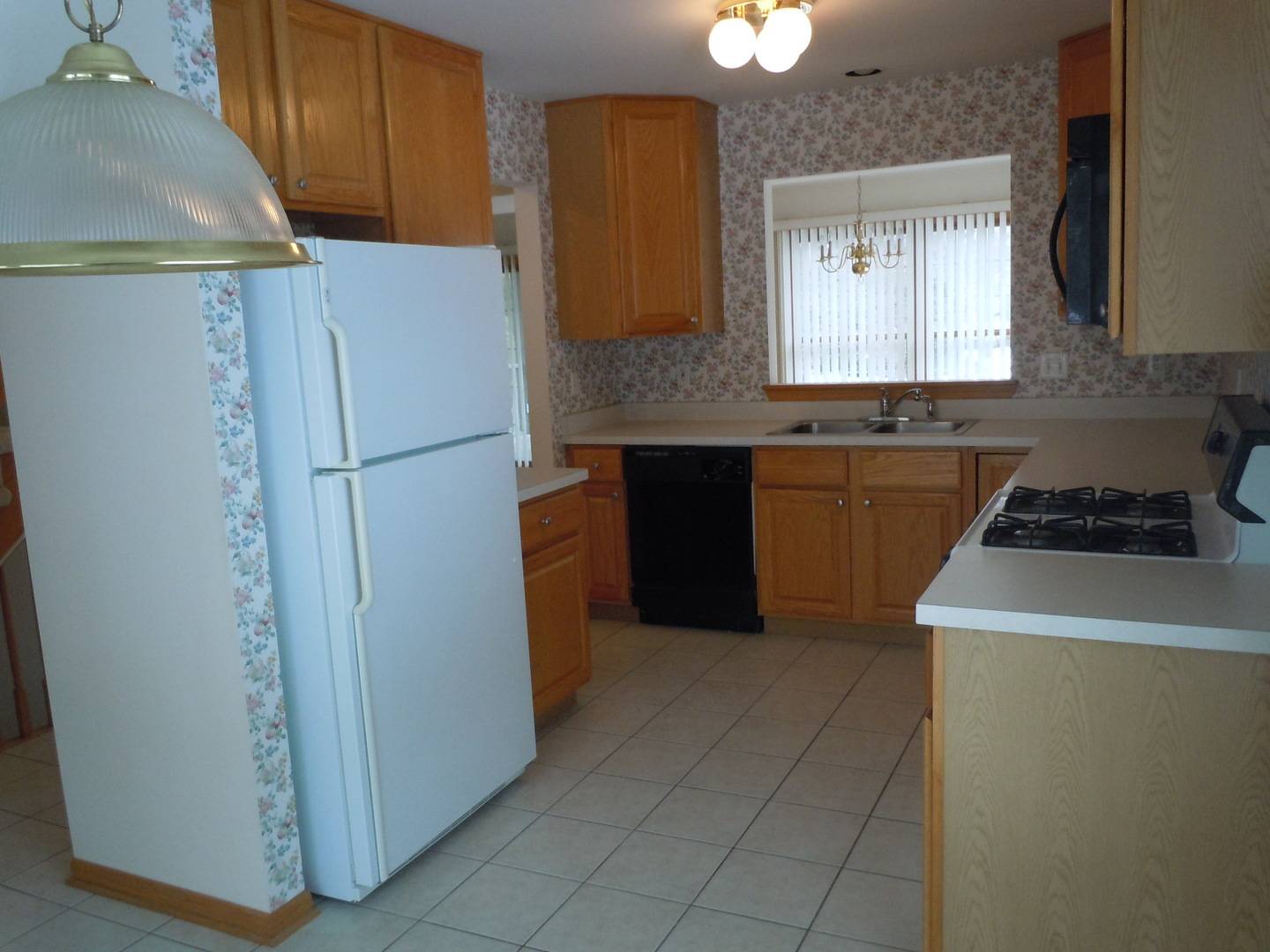 Address not disclosed, Crystal Lake, IL 60014