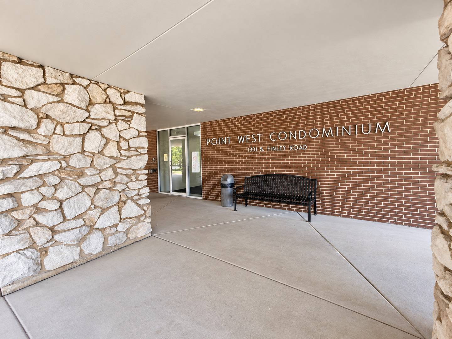 1331 S Finley RD #213, Lombard, IL 60148