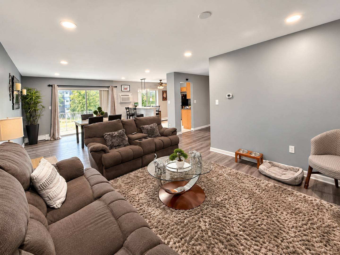1331 S Finley RD #213, Lombard, IL 60148