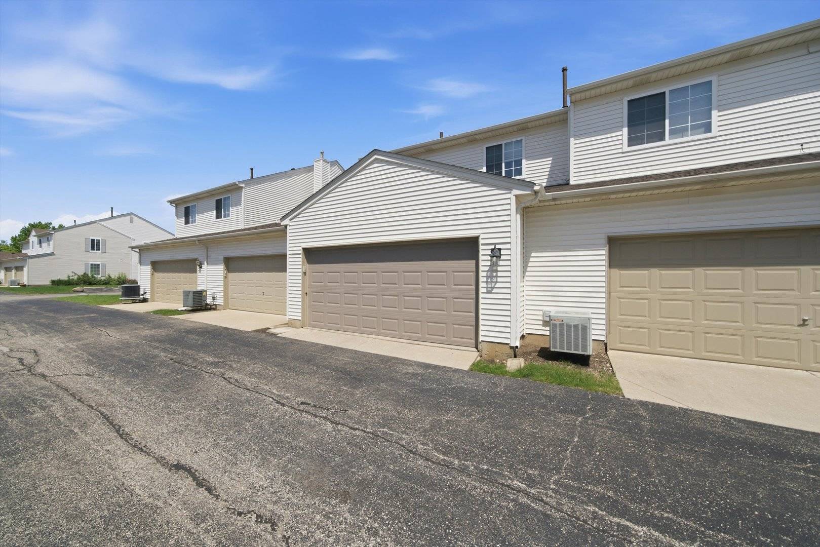145 AZALEA CIR, Romeoville, IL 60446