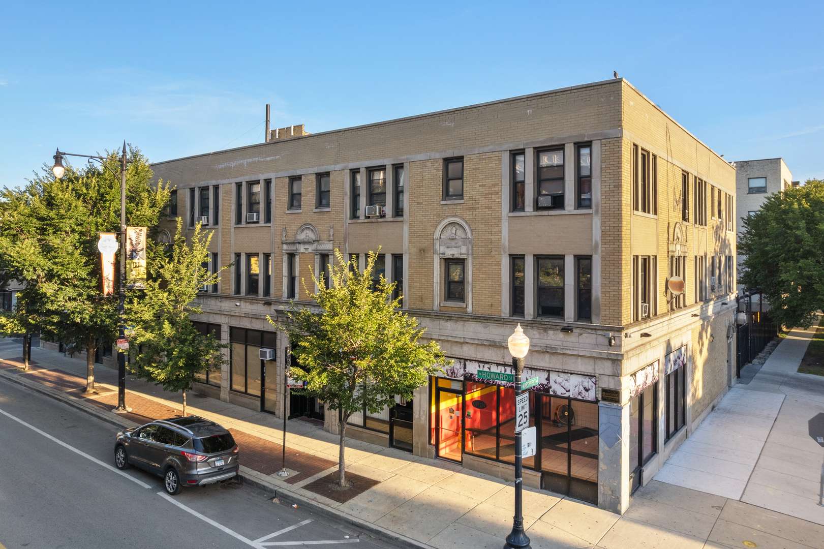 1634 W HOWARD ST #211, Chicago, IL 60626