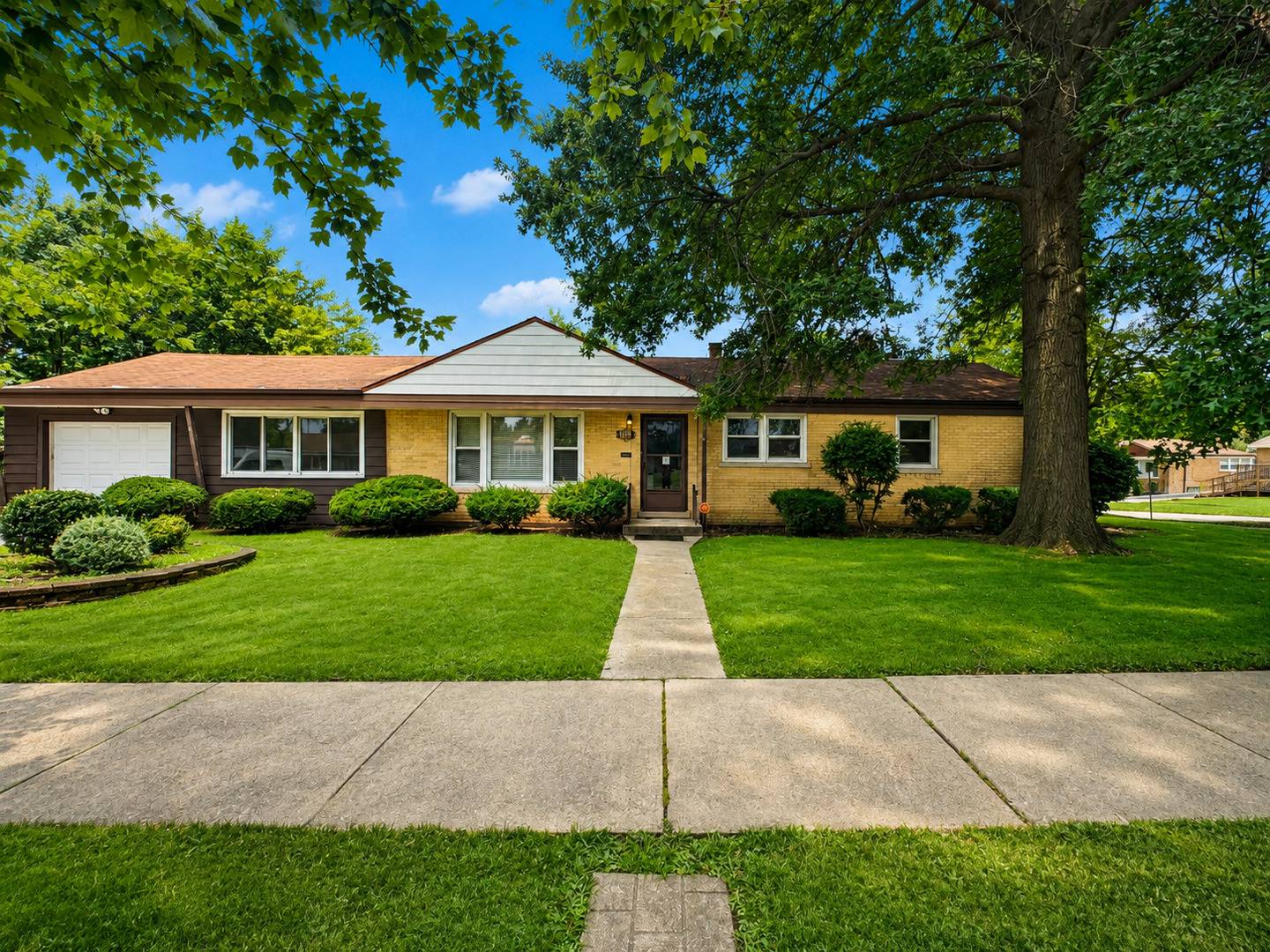 21317 S Jeffrey DR, Matteson, IL 60443