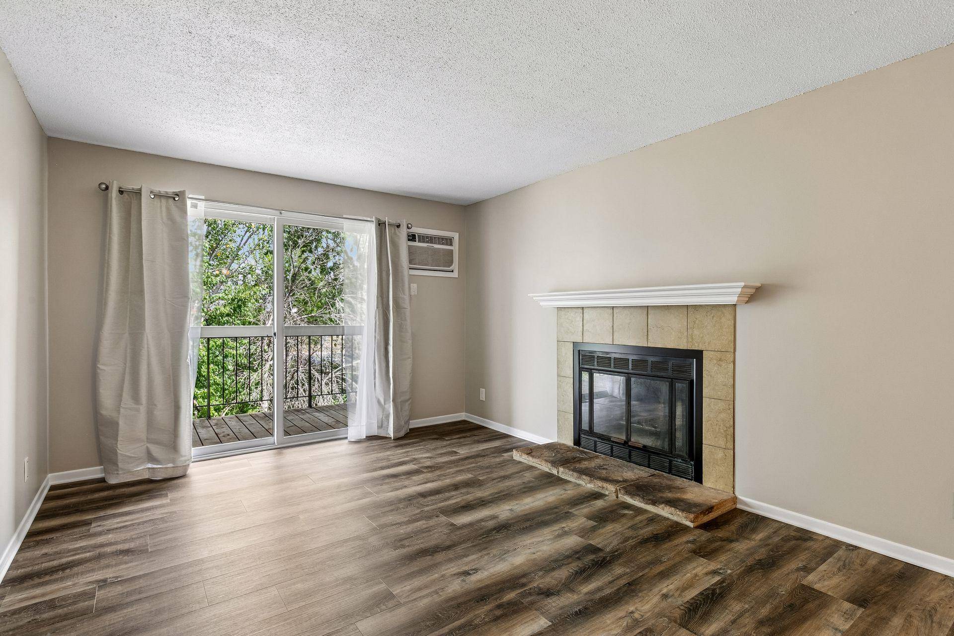 7600 157th ST W #205, Apple Valley, MN 55124