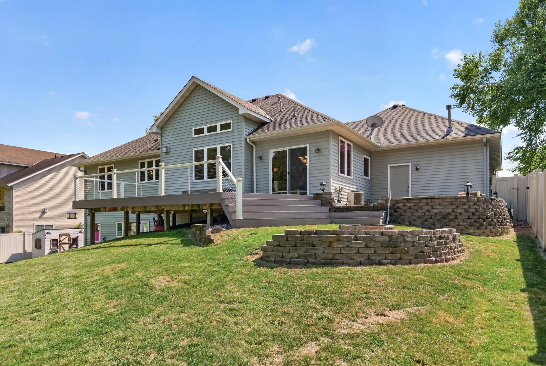 2311 Seurer ST, Elko New Market, MN 55054