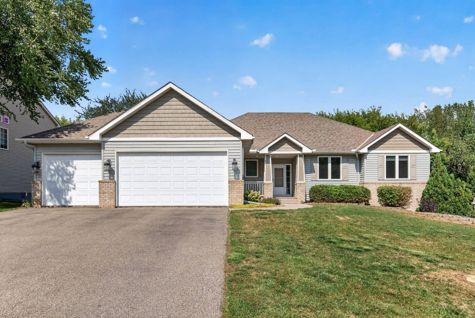 2311 Seurer ST, Elko New Market, MN 55054