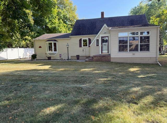 205 3rd ST W, Brandon, MN 56315