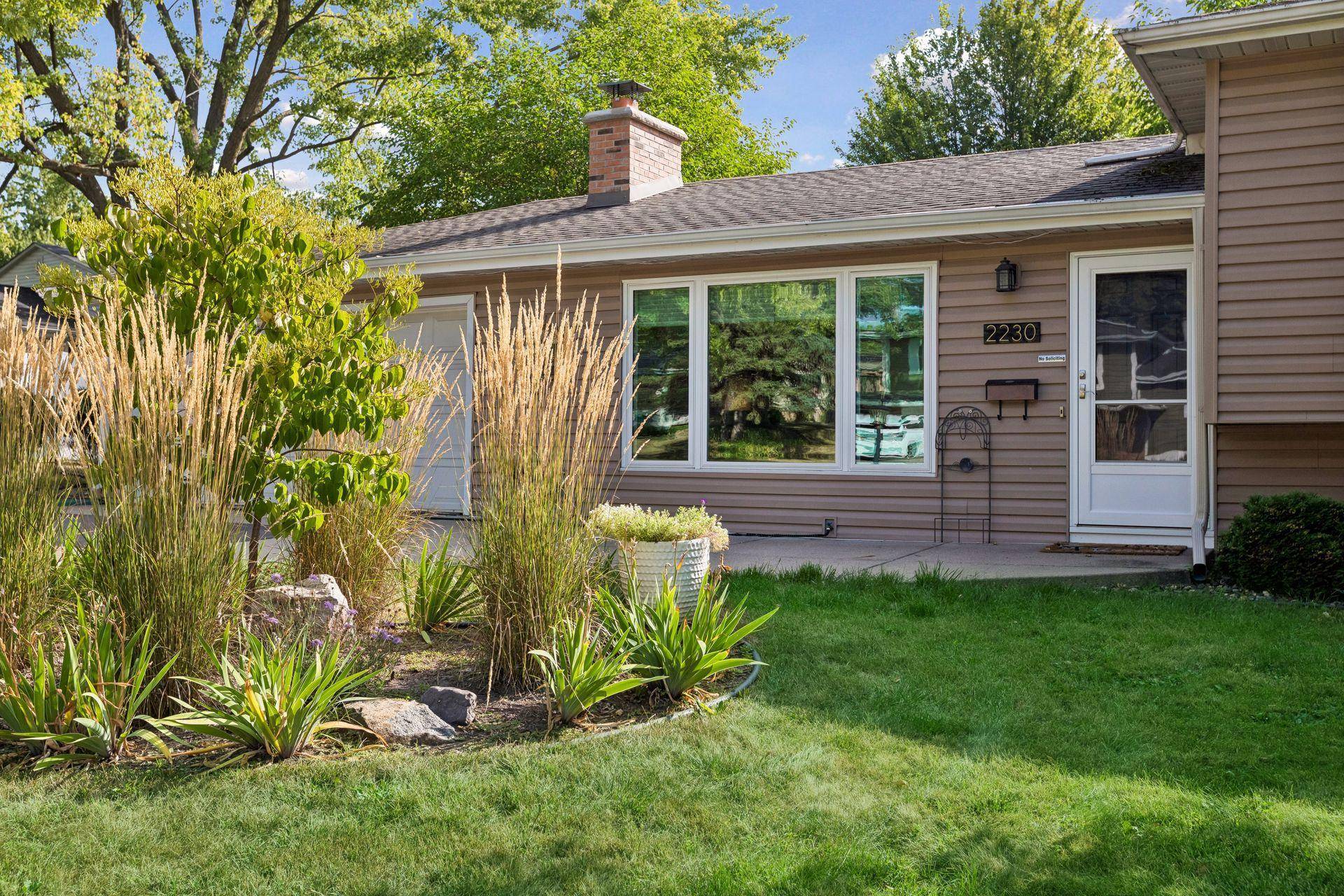 2230 Decatur AVE N, Golden Valley, MN 55427