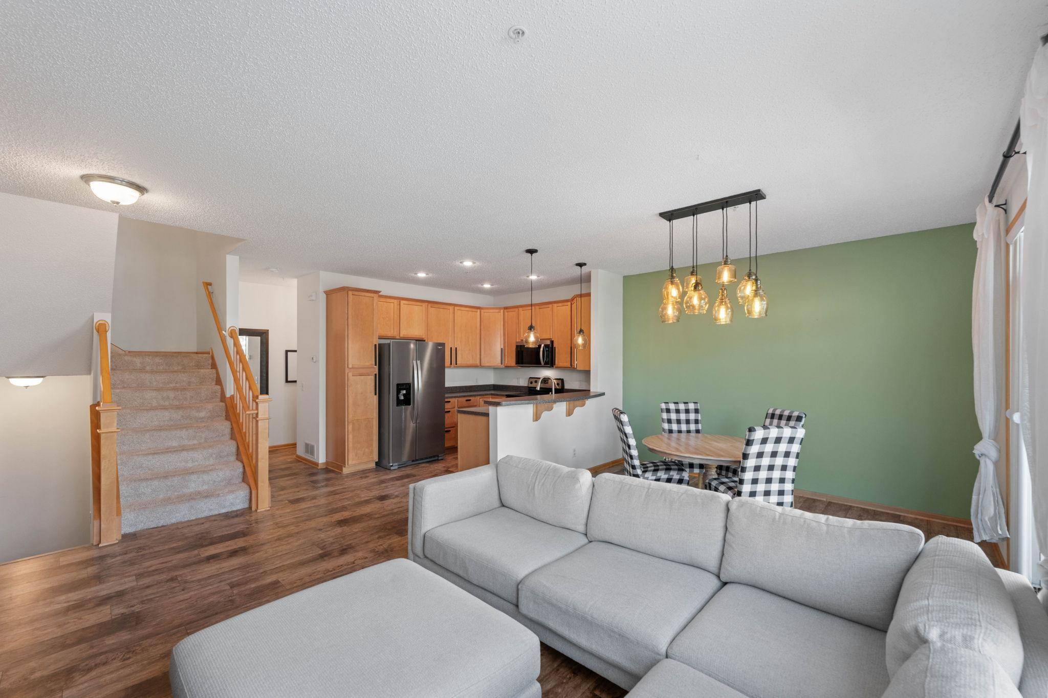 15593 Early Bird CIR #307, Apple Valley, MN 55124