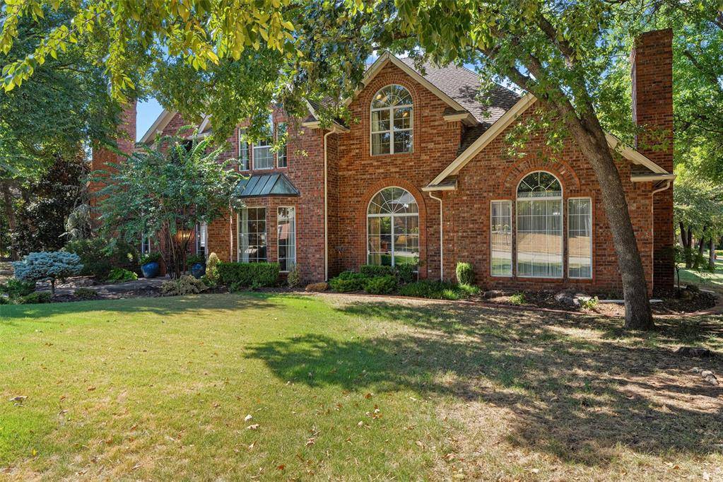 1901 Mission Hills CIR, Edmond, OK 73025