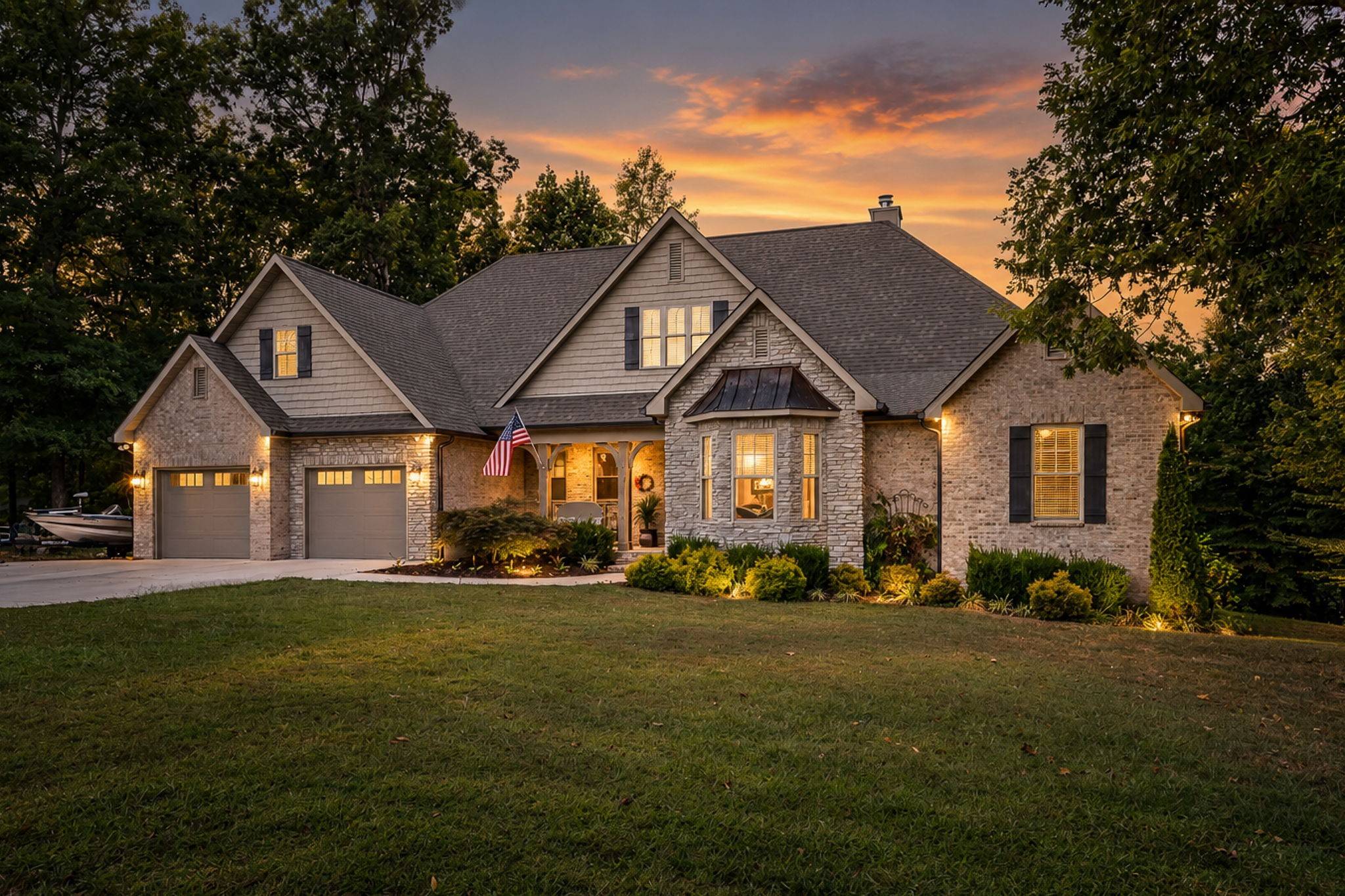 215 FLORA LANE, Manchester, TN 37355
