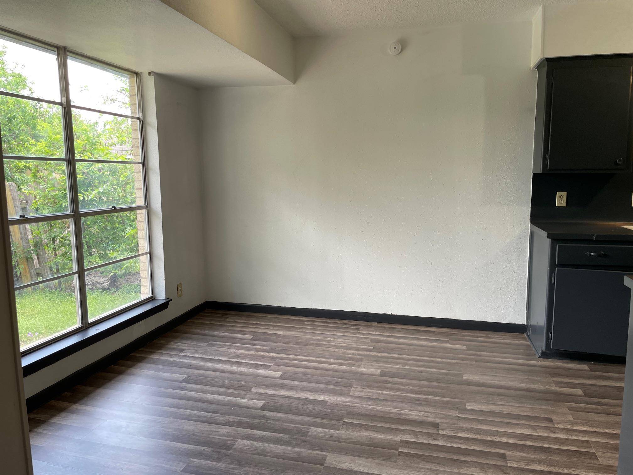 2015 Greenbrook PKWY #B, Austin, TX 78723