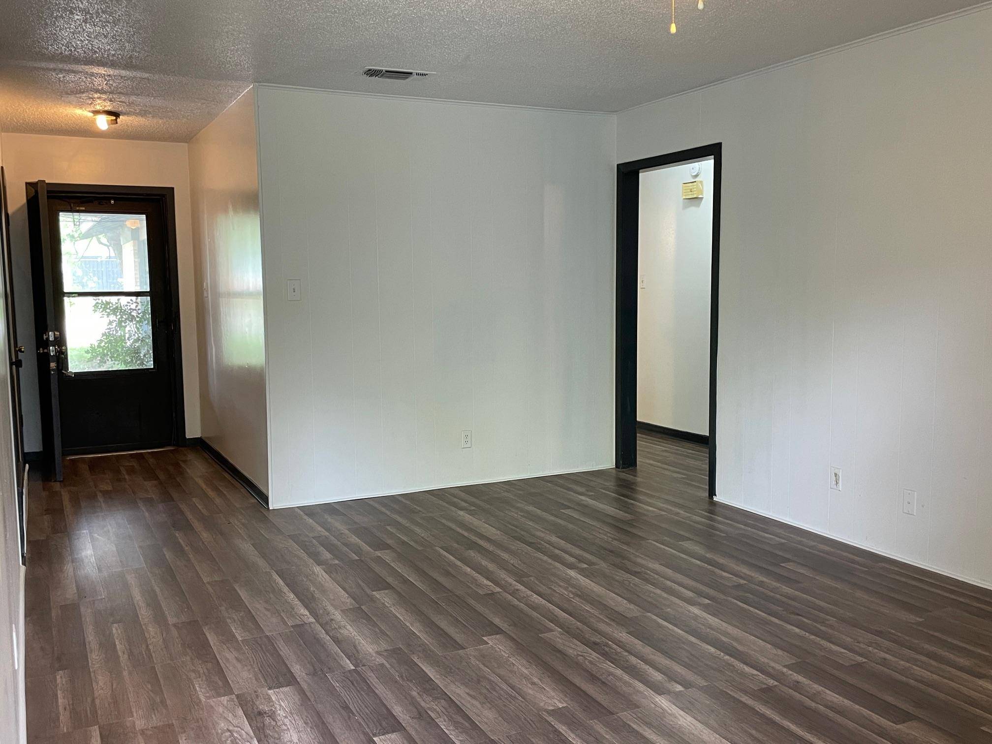 2015 Greenbrook PKWY #B, Austin, TX 78723