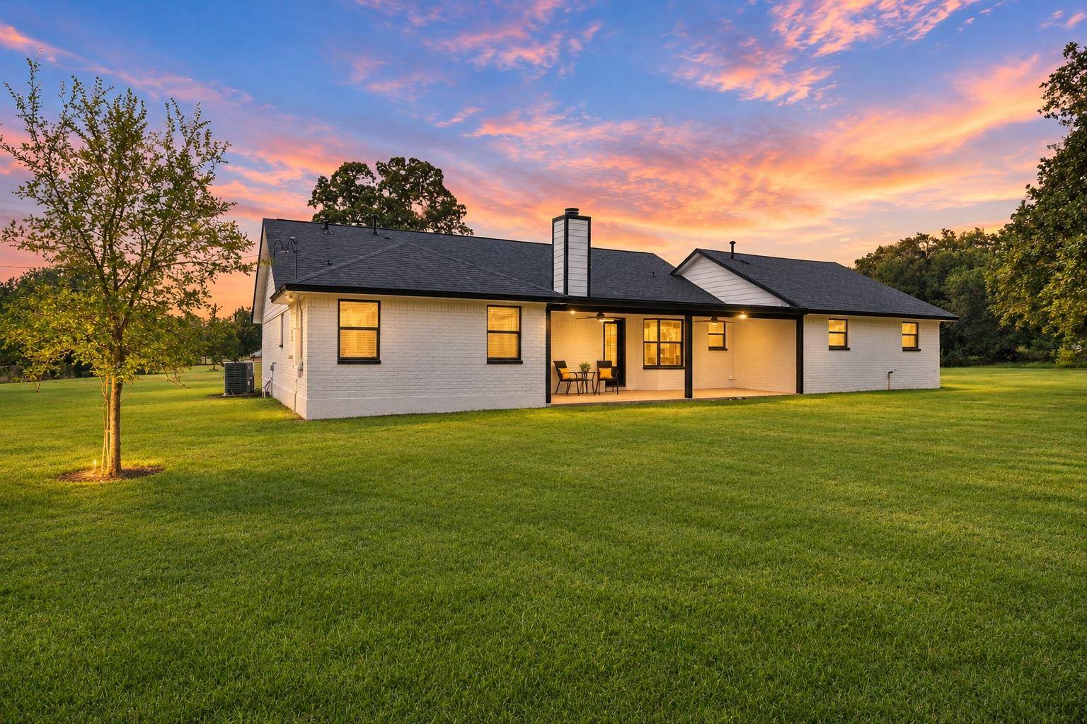 1070 Lonesome TRL, Driftwood, TX 78619