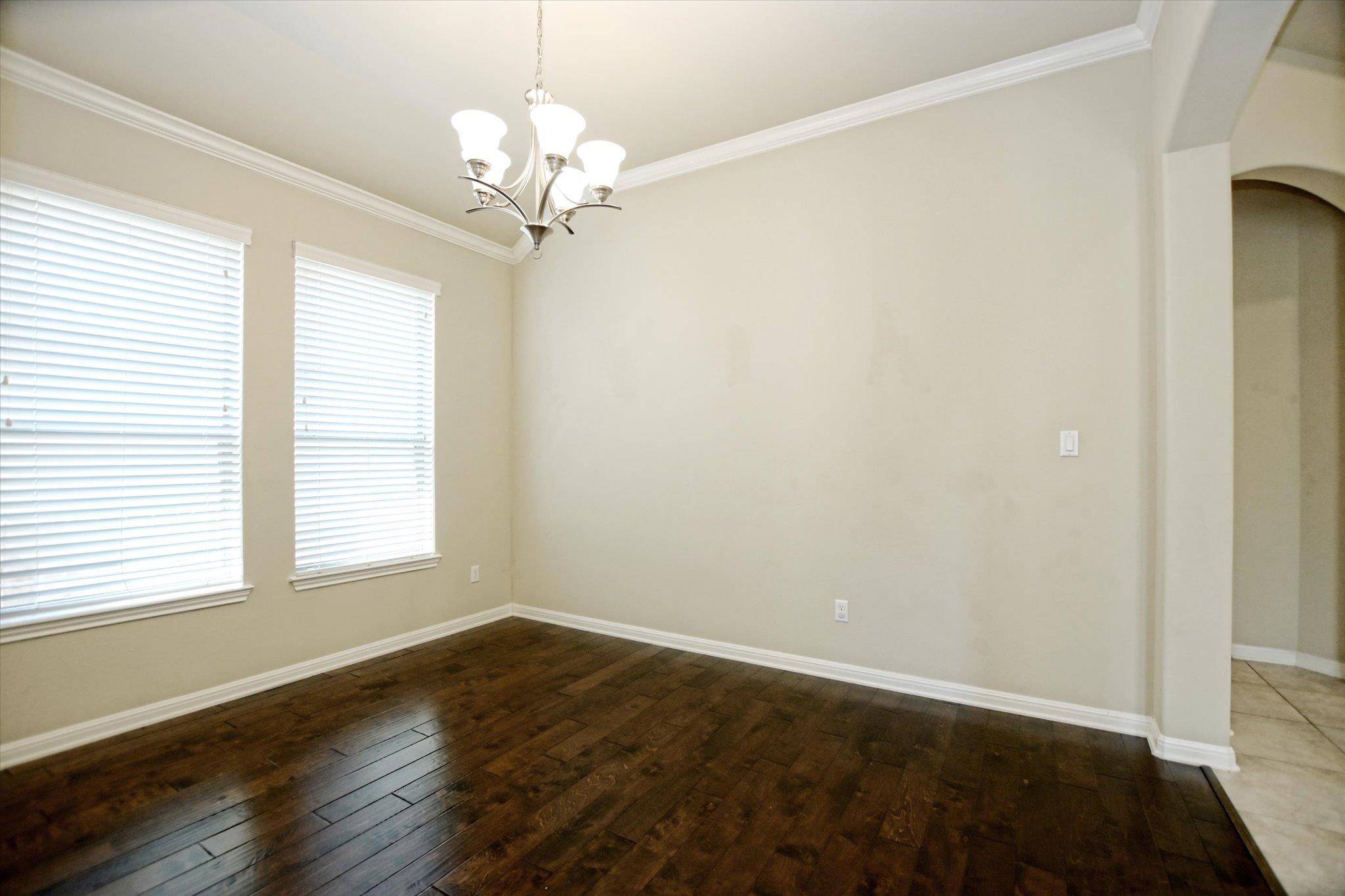 4104 Vinalopo DR, Austin, TX 78738