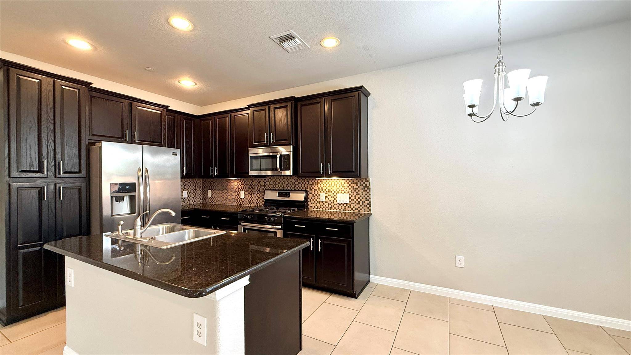 1001 Zodiac LN, Round Rock, TX 78665