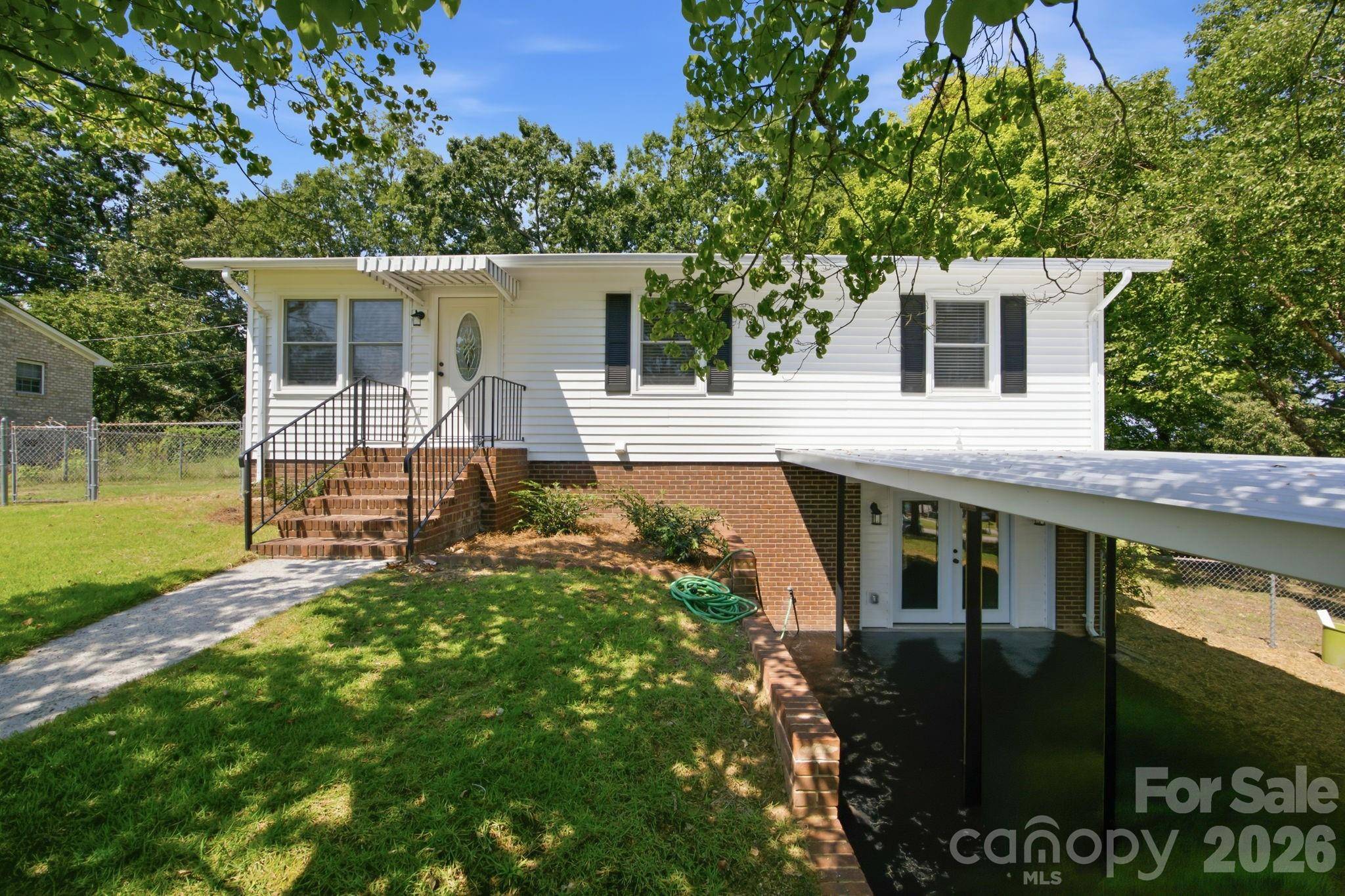 1720 Valwood ST, Kannapolis, NC 28083