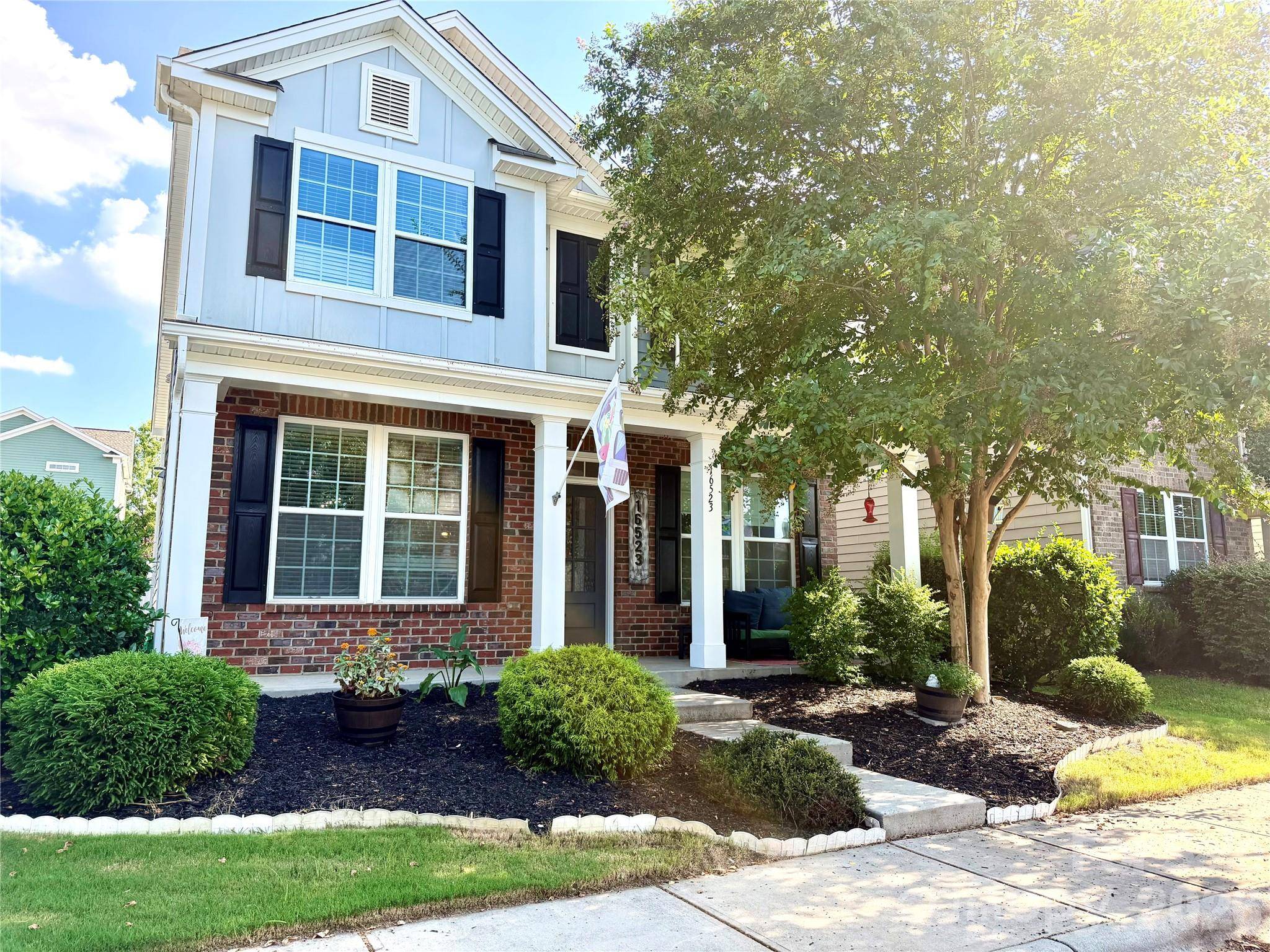 16523 Landen Forest LN, Davidson, NC 28036