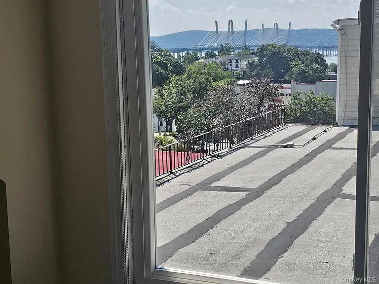 90 North Broadway, Tarrytown, NY 10591