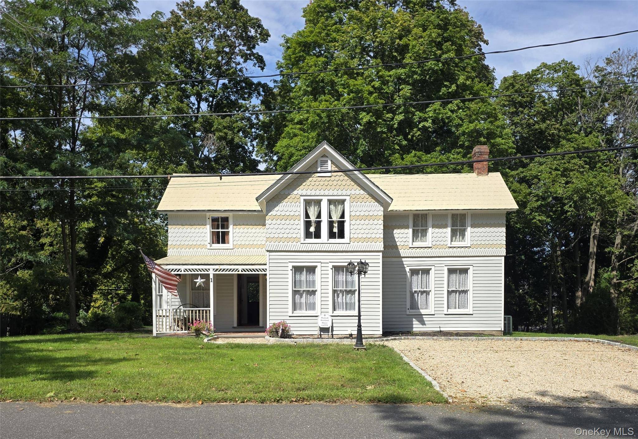 1 Gully Landing RD, Miller Place, NY 11764