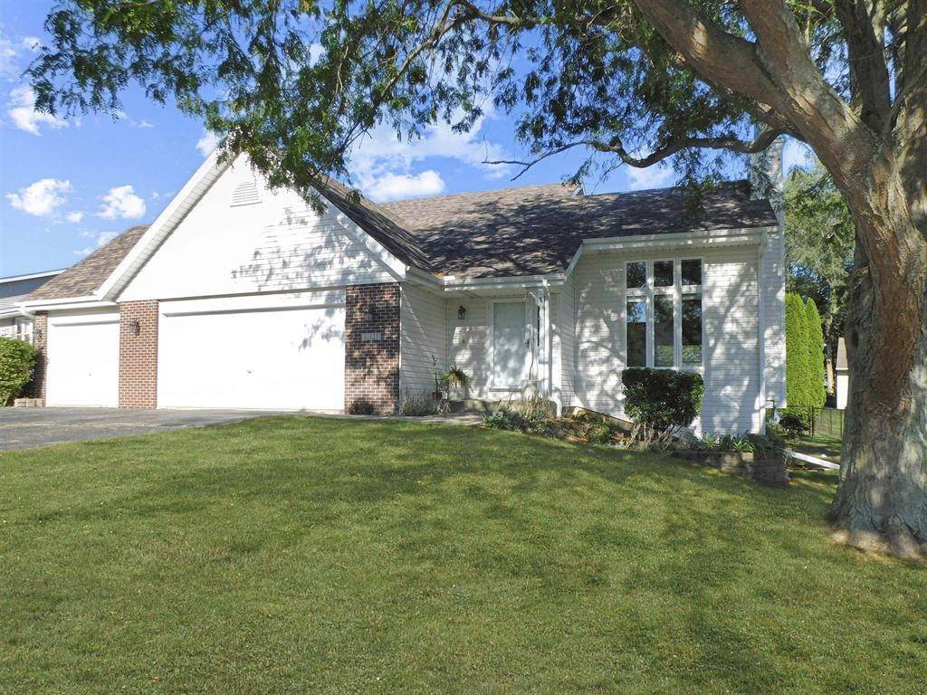 10125 Hawks Pointe TRL, Roscoe, IL 61073