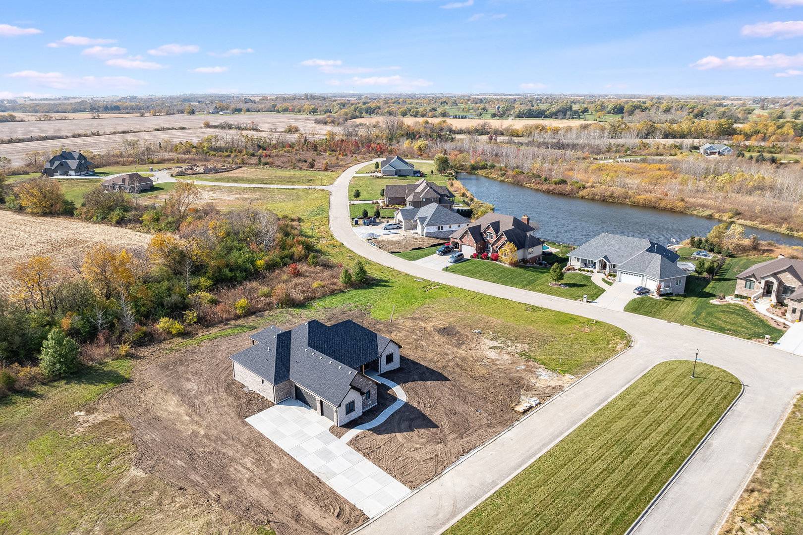 8333 W Chanel DR, Monee, IL 60449