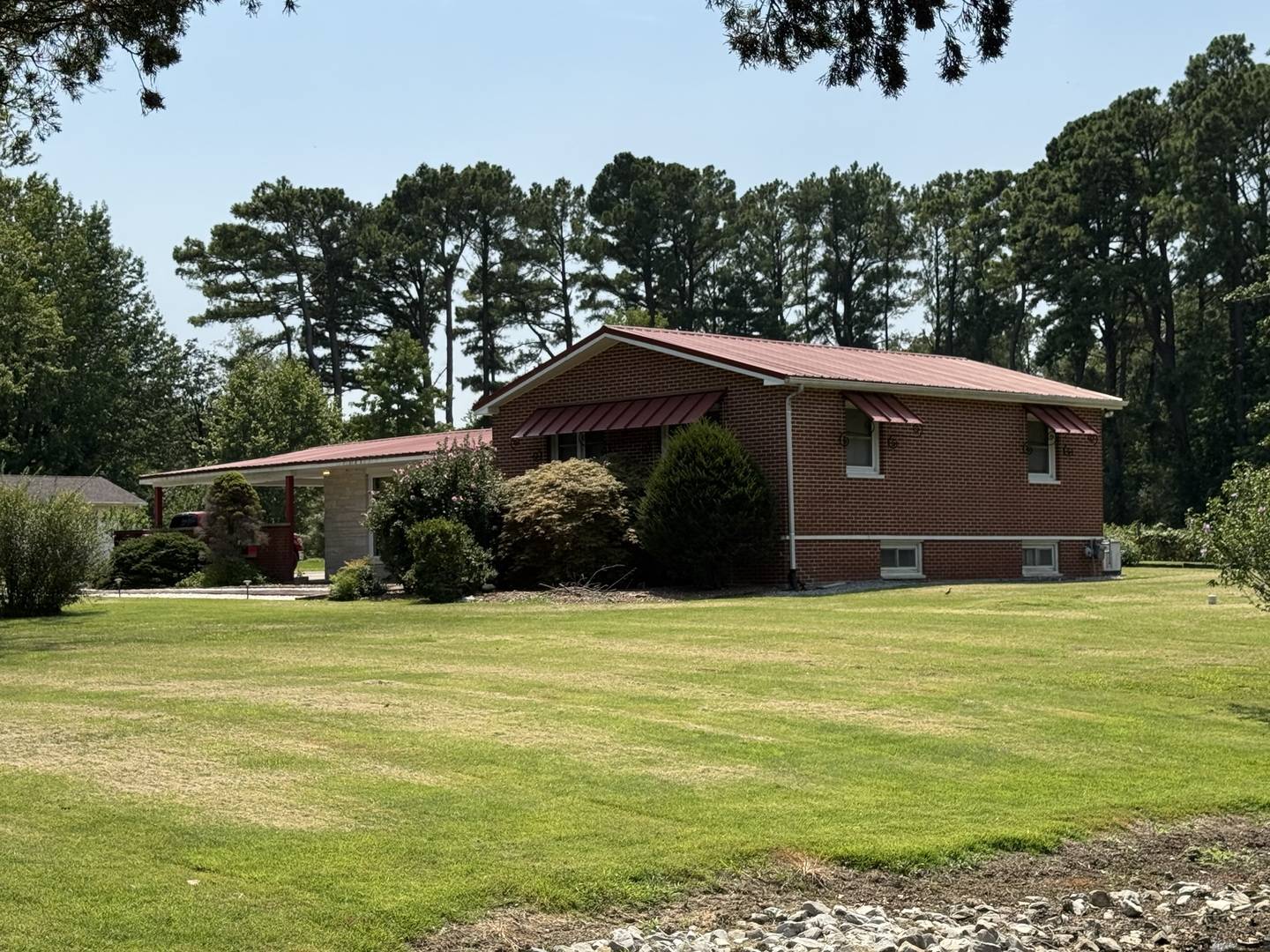 3953 Country Club RD, Carbondale, IL 62901