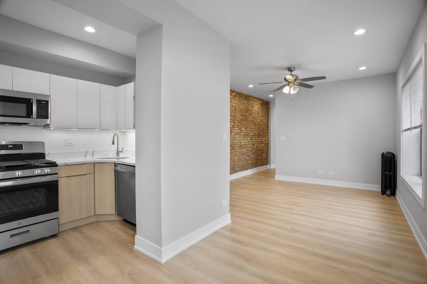 1704 W Juneway TER #3E, Chicago, IL 60626