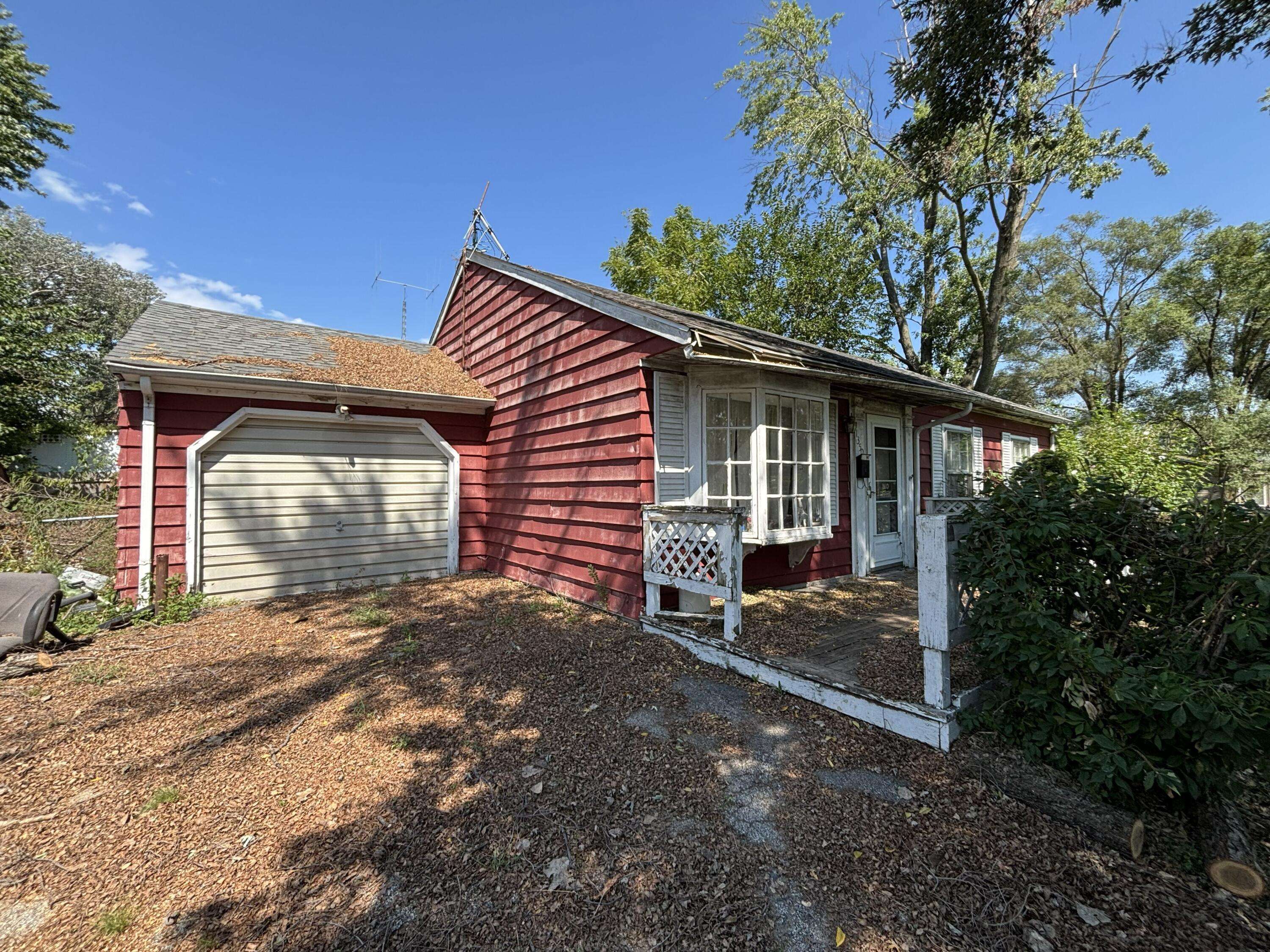 1350 E 34th Avenue, Hobart, IN 46342