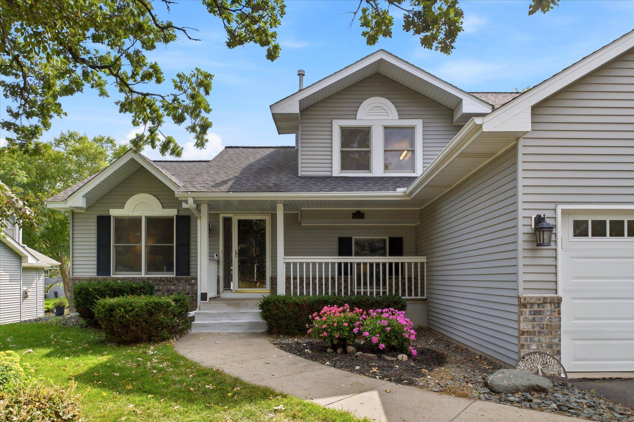 19858 Jaguar AVE, Lakeville, MN 55044
