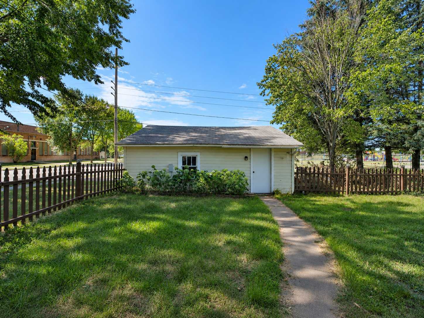 403 5th ST NE, Staples, MN 56479