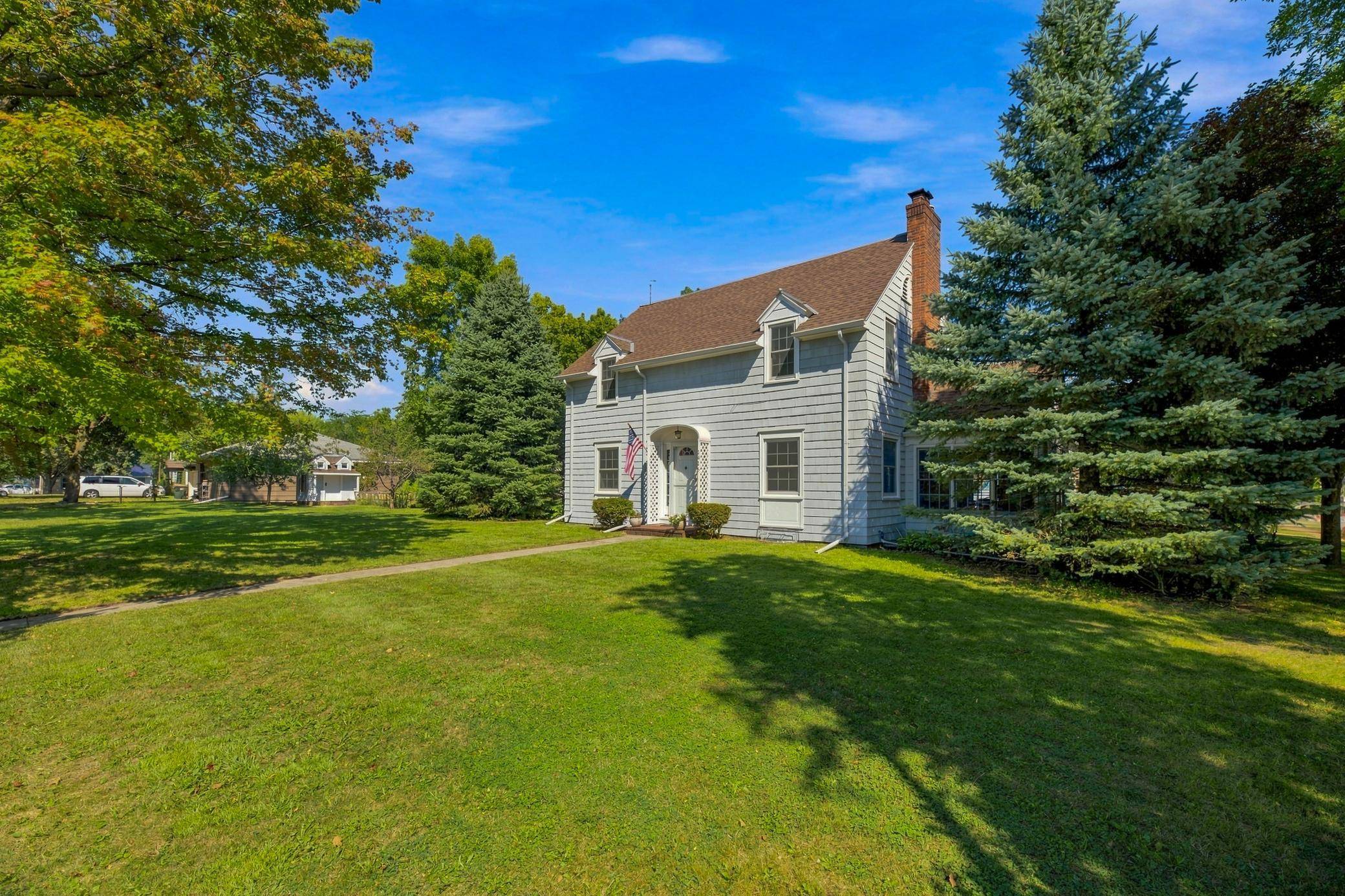 1416 Hennepin AVE N, Glencoe, MN 55336