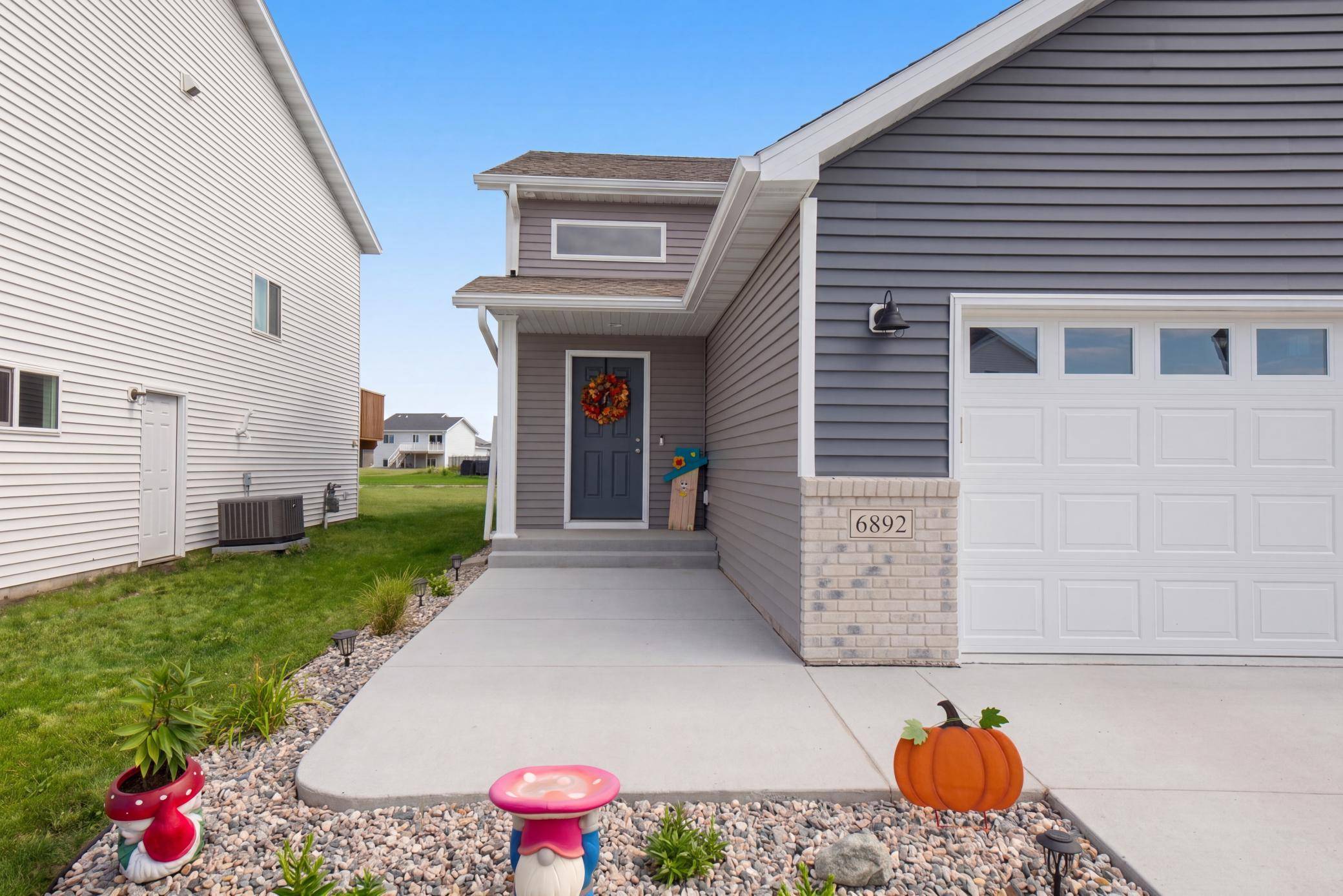 6892 Joseph ST, Horace, ND 58047