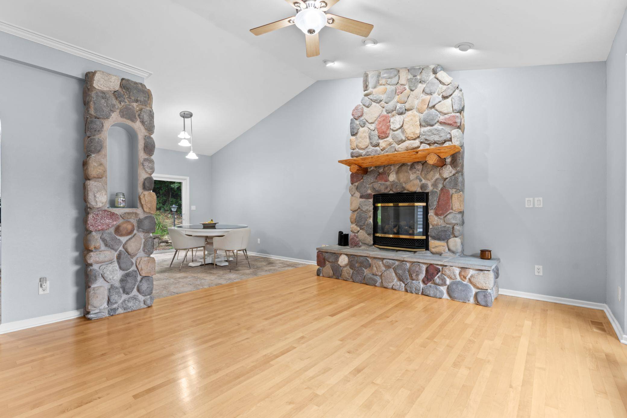 816 Southern Woods PL SW, Rochester, MN 55902