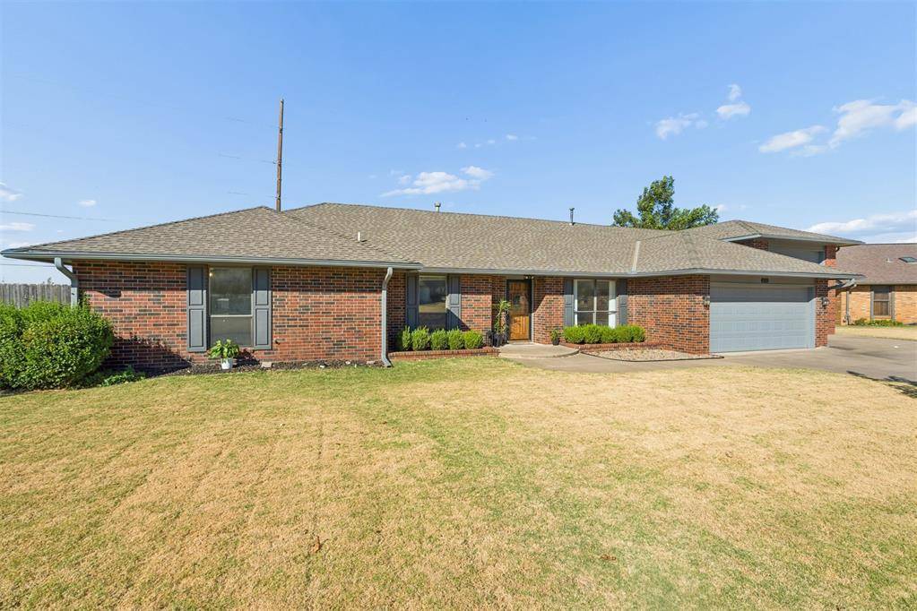9709 Lakeshore DR, Oklahoma City, OK 73120