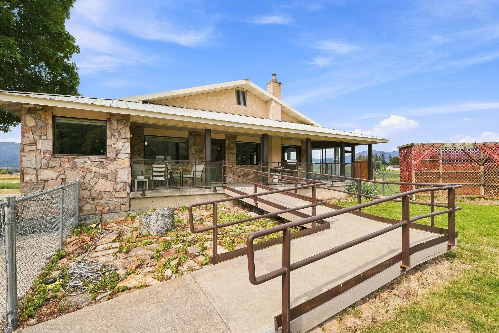 2343 Flowery Trail Rd, Chewelah, WA 99109