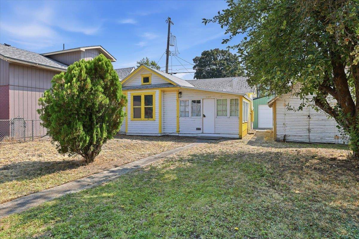 1127 W GORDON Ave, Spokane, WA 99205