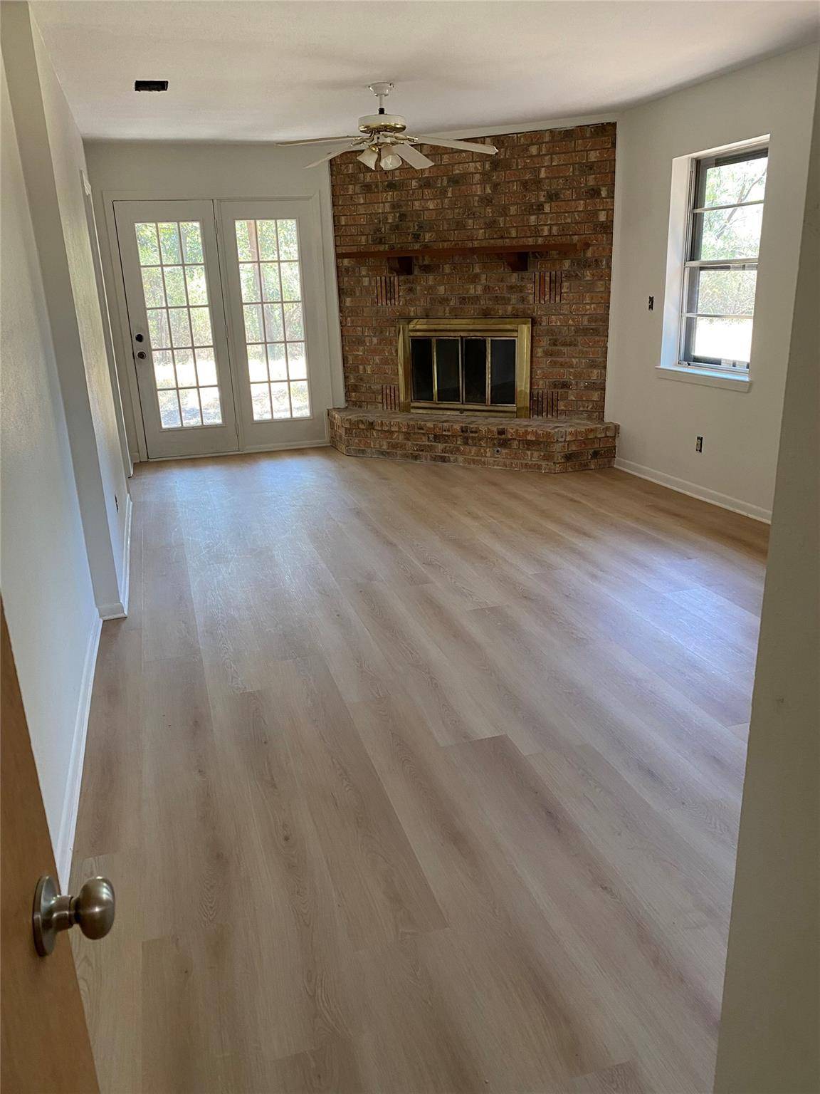 810 Woodland Hills DR, Granite Shoals, TX 78654