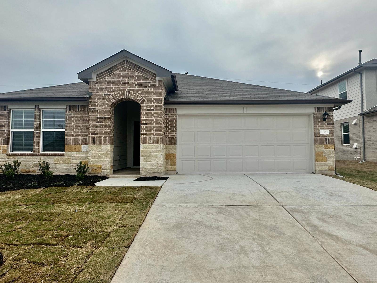 113 BRIGGS LN, San Marcos, TX 78666