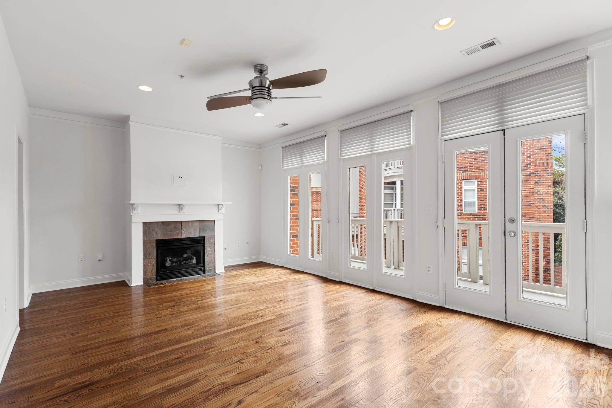 915 Gracie WAY, Charlotte, NC 28204
