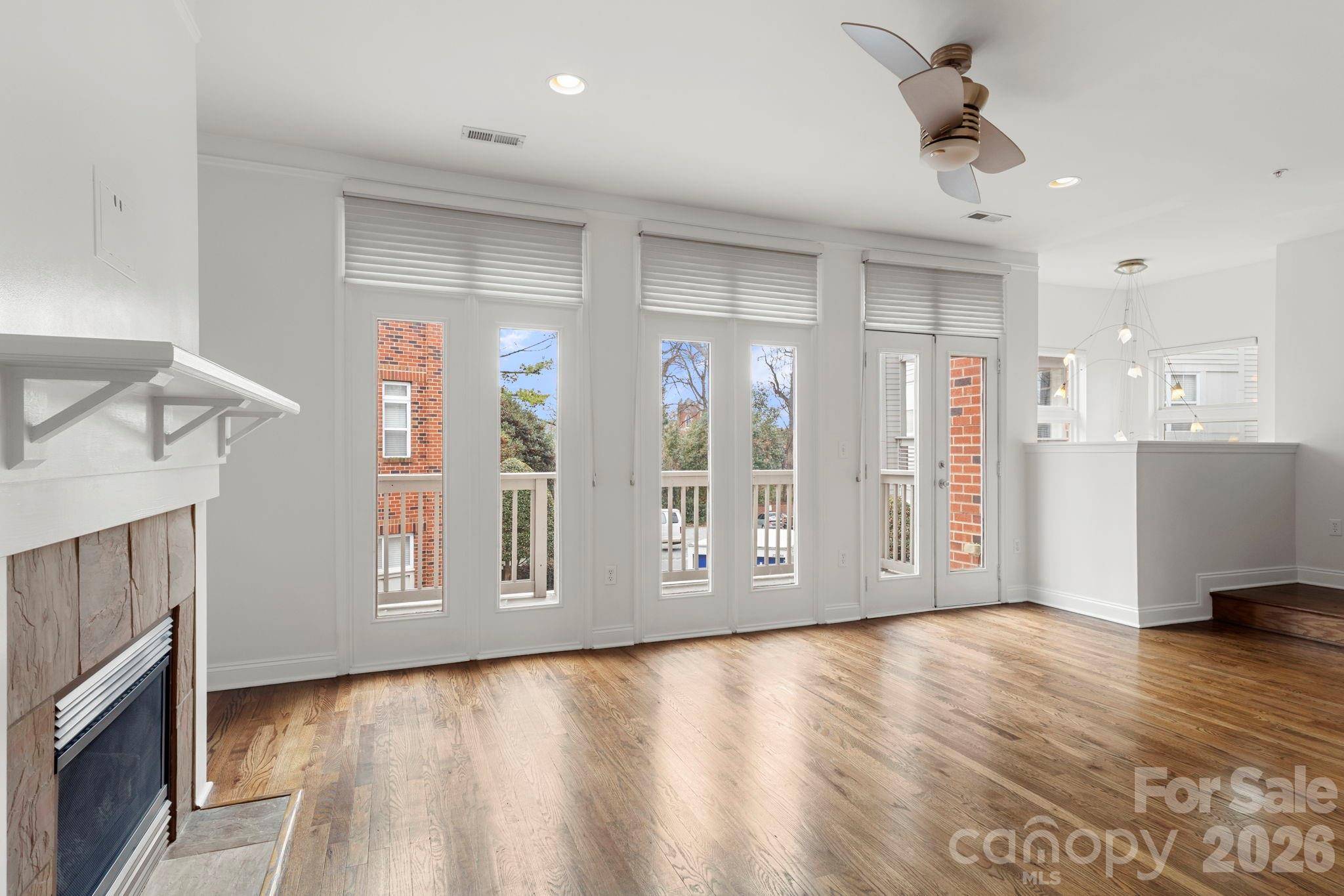 915 Gracie WAY, Charlotte, NC 28204
