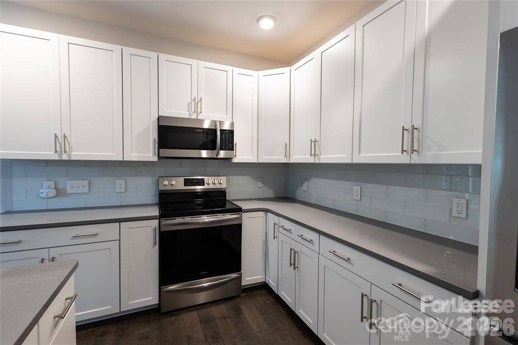 1515 Peridoe Point LN, Charlotte, NC 28206