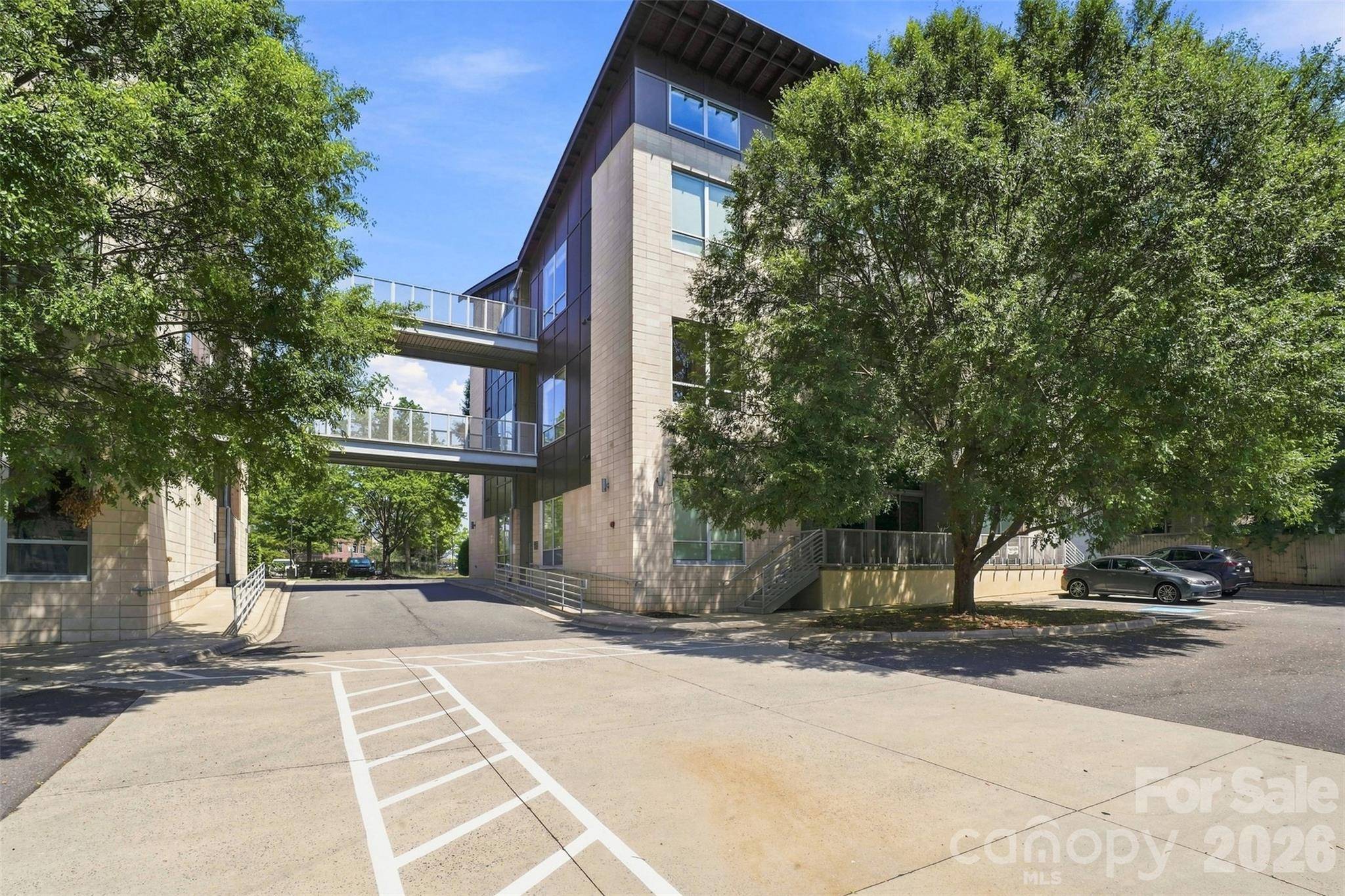 2116 Mcclintock RD, Charlotte, NC 28205