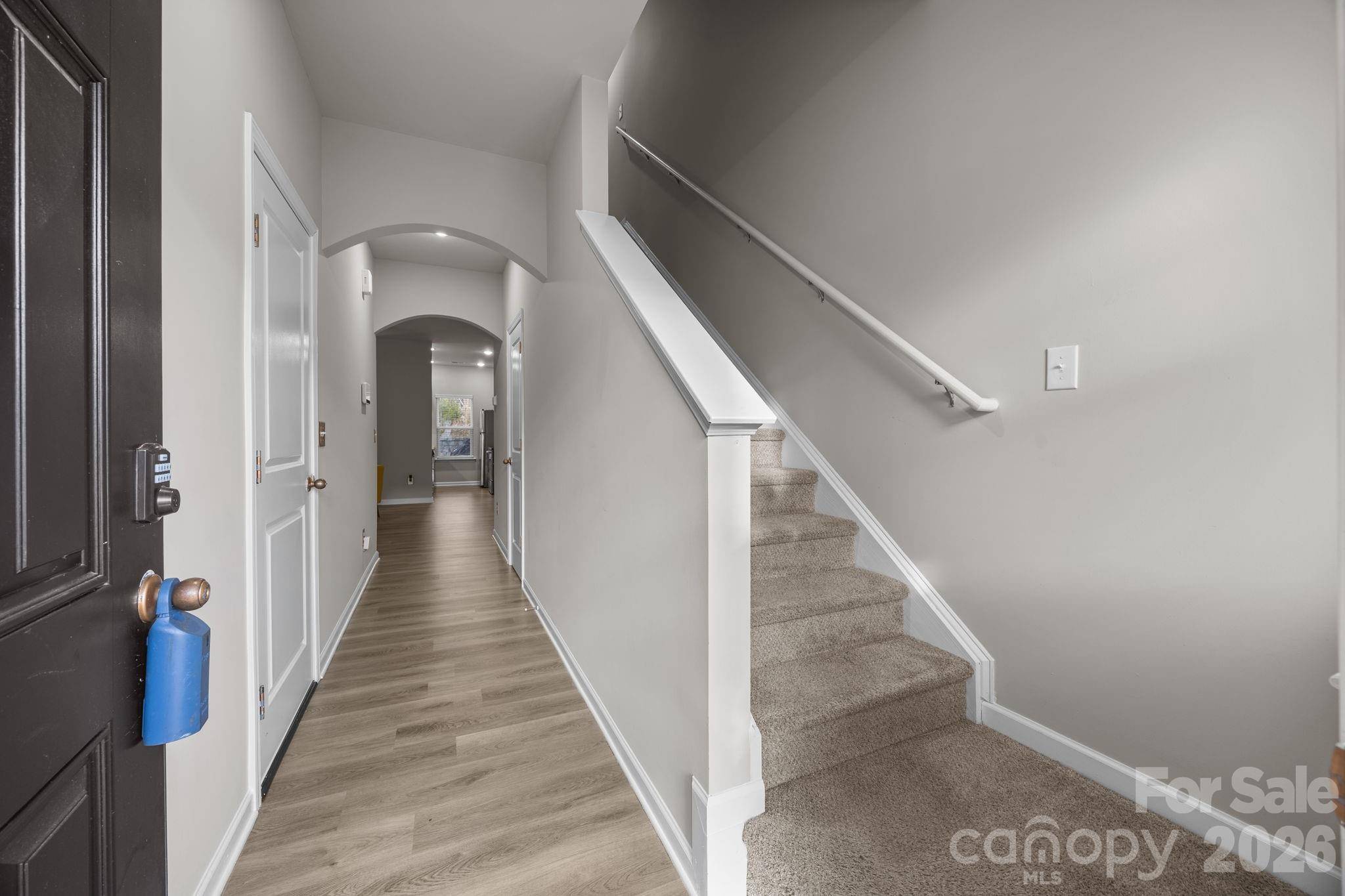 8105 Alderton LN, Charlotte, NC 28215
