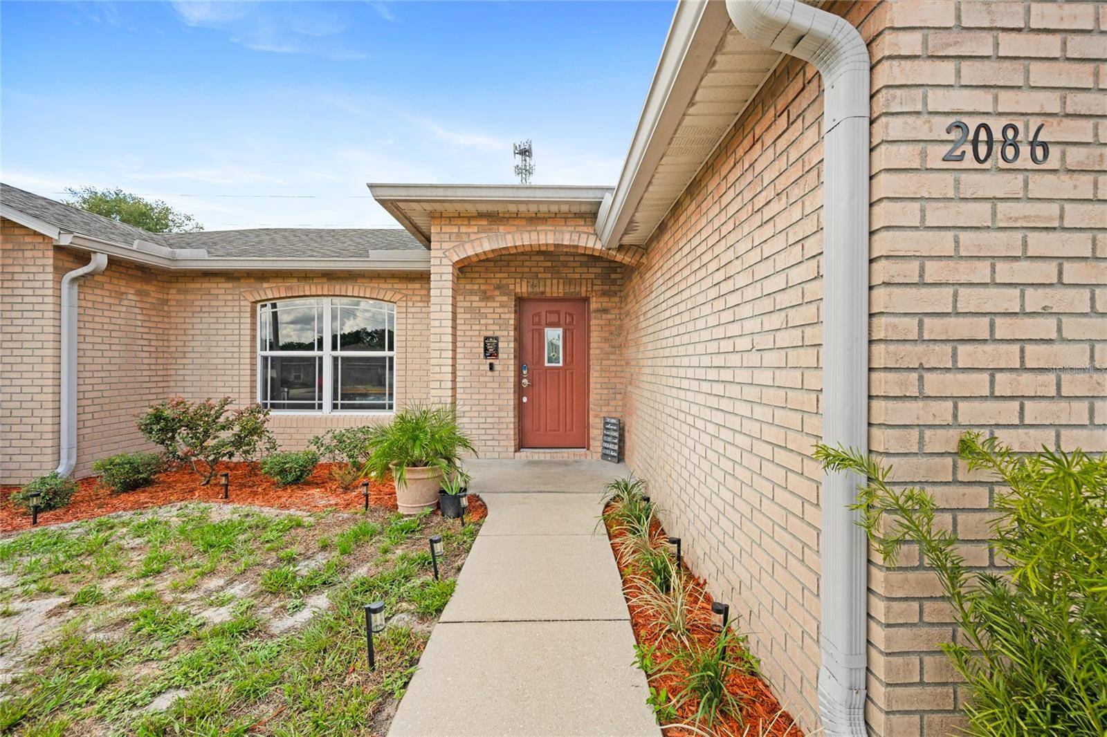 2086 S PARKTON DR, Deltona, FL 32725