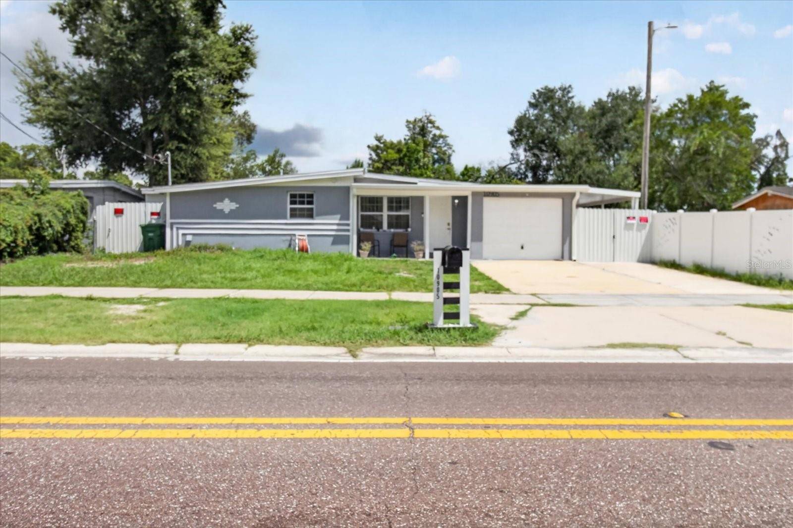 10905 N 22ND ST, Tampa, FL 33612