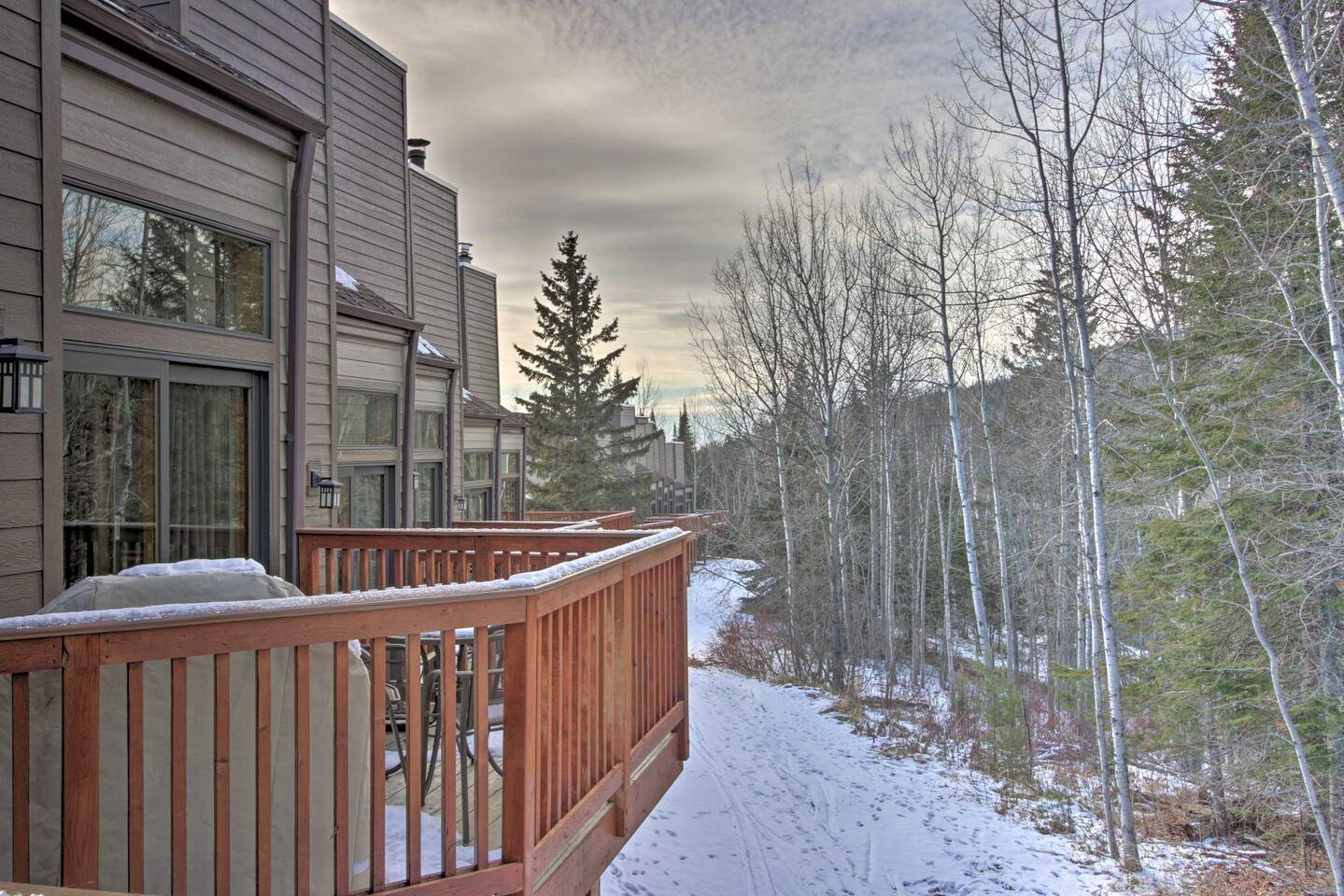 511 Moose Mountain DR, Tofte, MN 55615