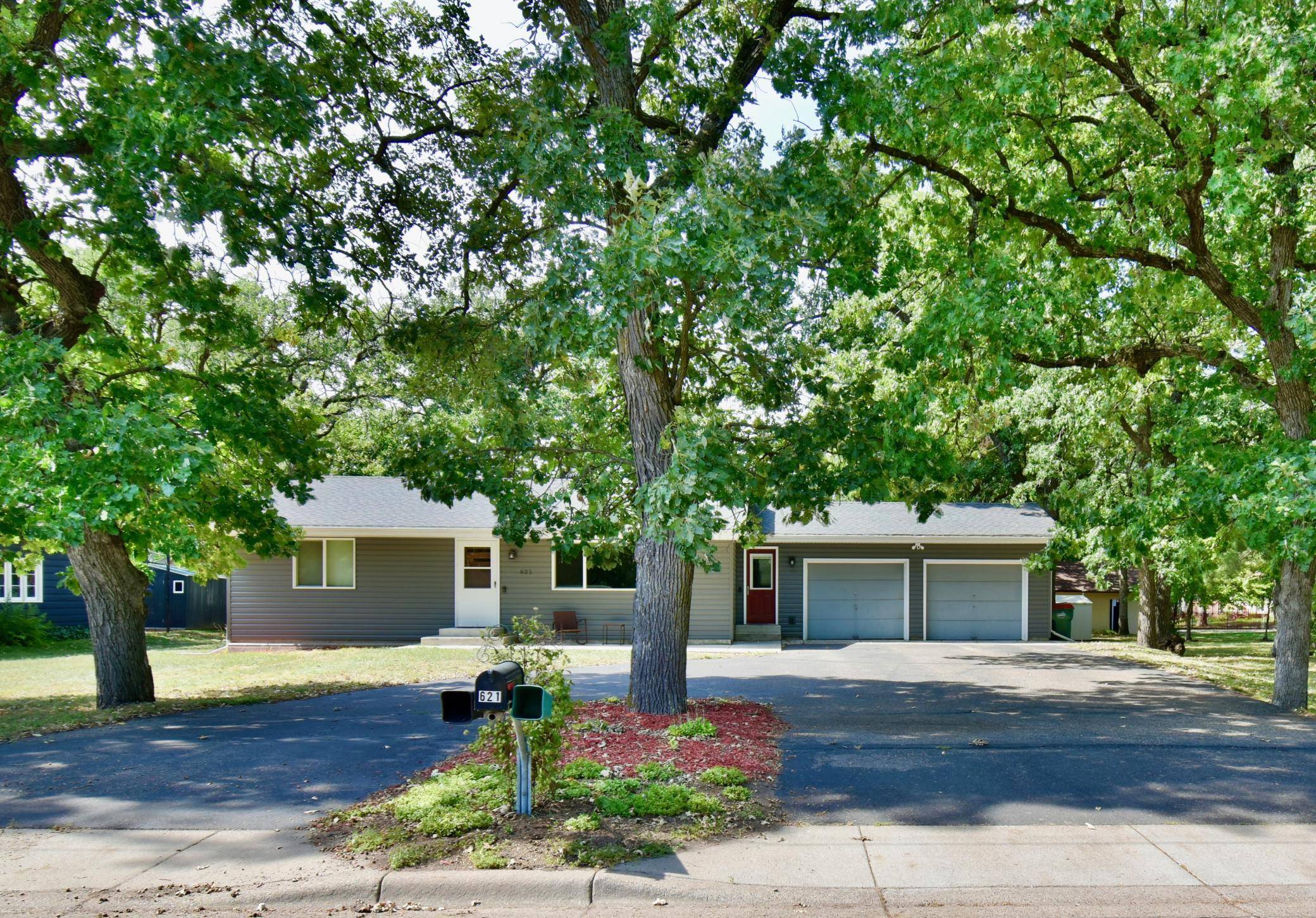621 Powell ST N, Big Lake, MN 55309