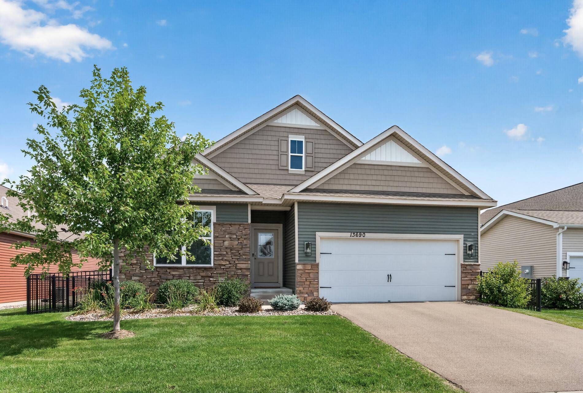13690 Applewood TRL, Rosemount, MN 55068